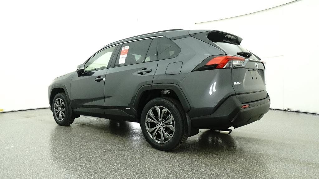 Thumbnail: 2025 Toyota RAV4 - 10