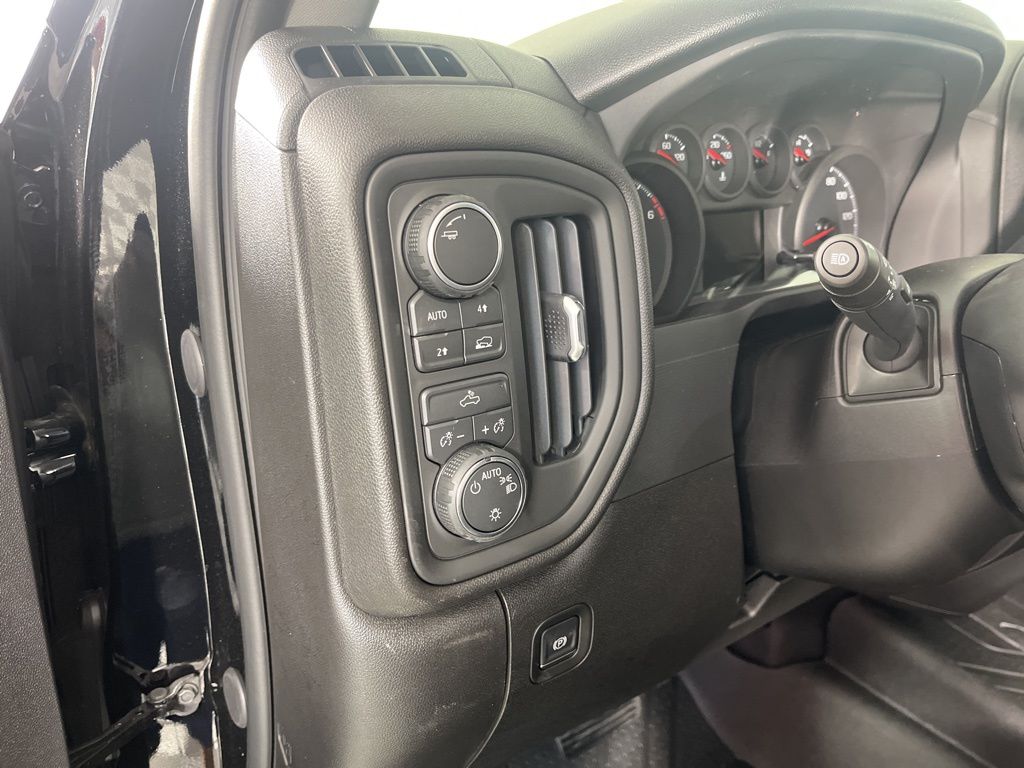 Thumbnail: 2026 Chevrolet Silverado 1500 - 16