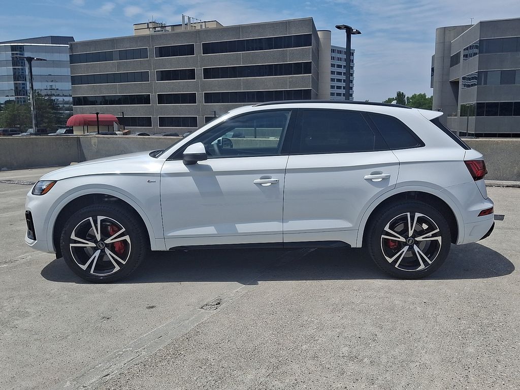 Thumbnail: 2025 Audi Q5 - 2