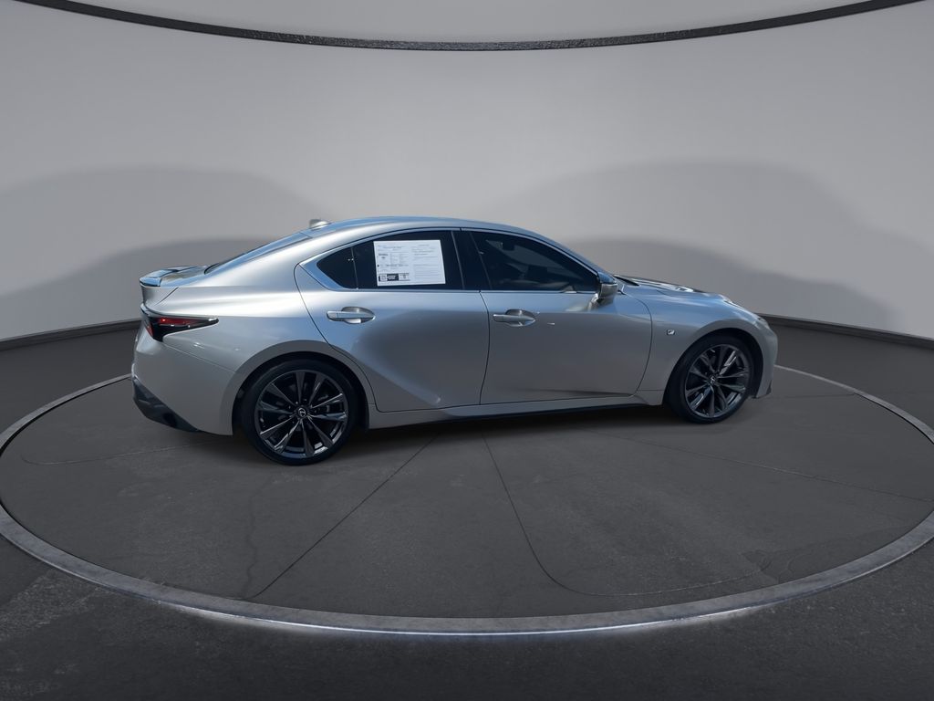 Thumbnail: 2022 Lexus IS - 9