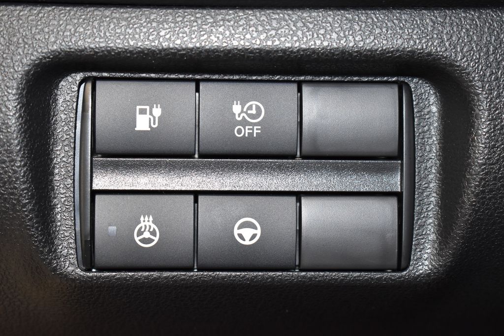 Thumbnail: 2024 Nissan Leaf - 17