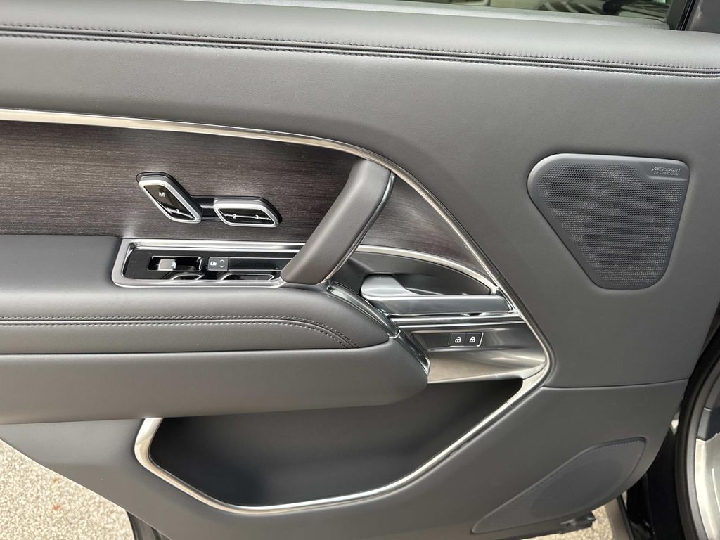 New 2026 Black Land Rover SE image 13