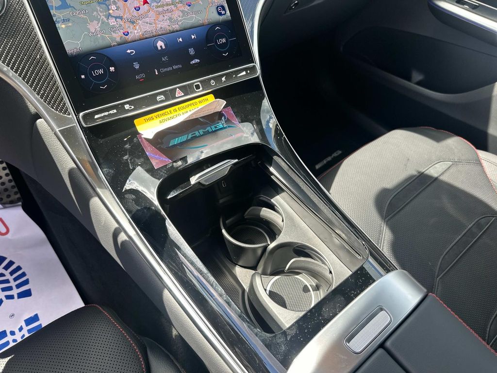 Thumbnail: 2026 Mercedes-Benz GLC - 10