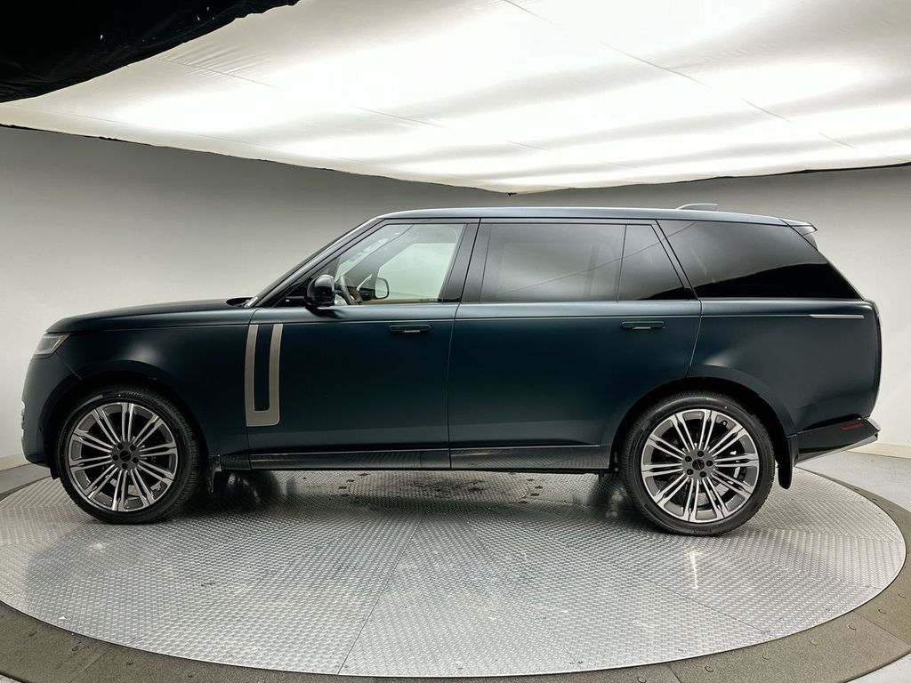 Thumbnail: 2026 Land Rover Range Rover - 2