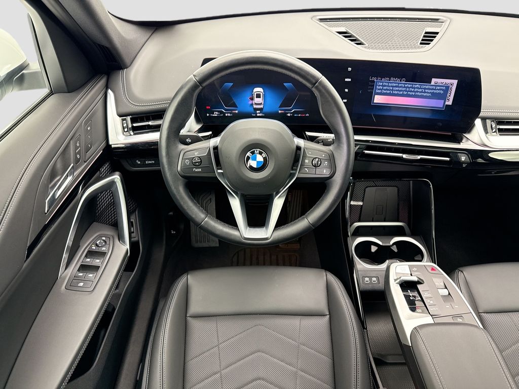Thumbnail: 2025 BMW X1 - 10
