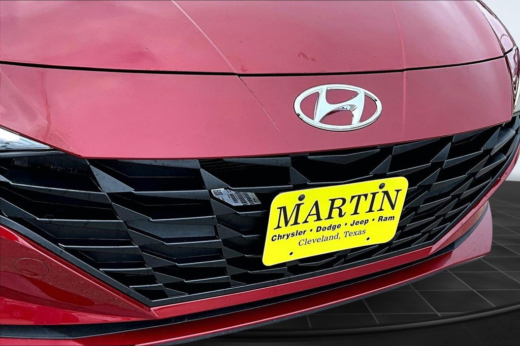 2021 Hyundai Elantra SEL Red at AutoSavvy Houston Southwest