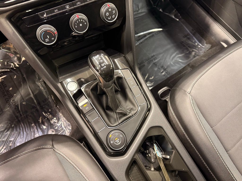 Thumbnail: 2023 Volkswagen Taos - 19