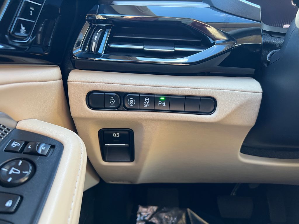 Thumbnail: 2023 Acura MDX - 17