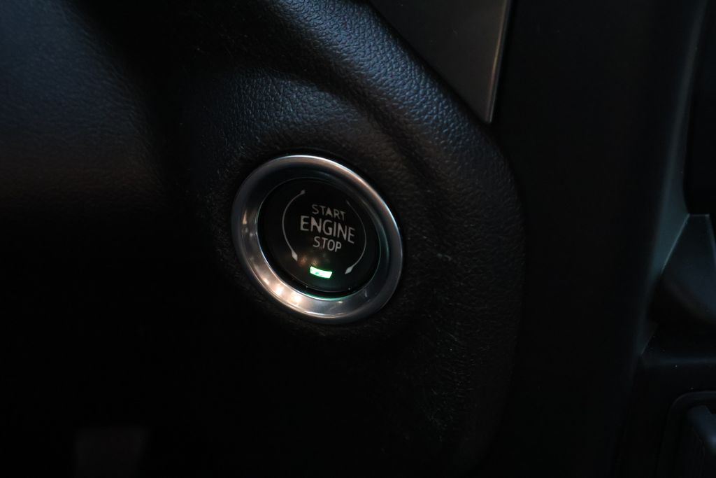 Thumbnail: 2021 Chevrolet Silverado 1500 - 30