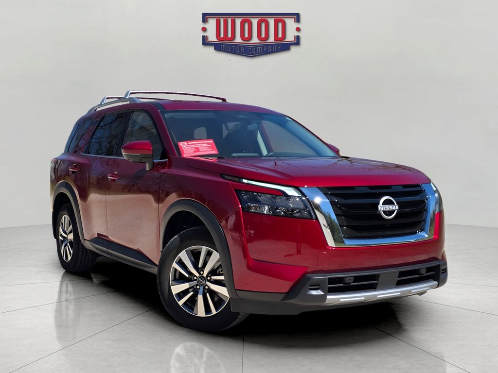 2025 Nissan Pathfinder SL 4WD