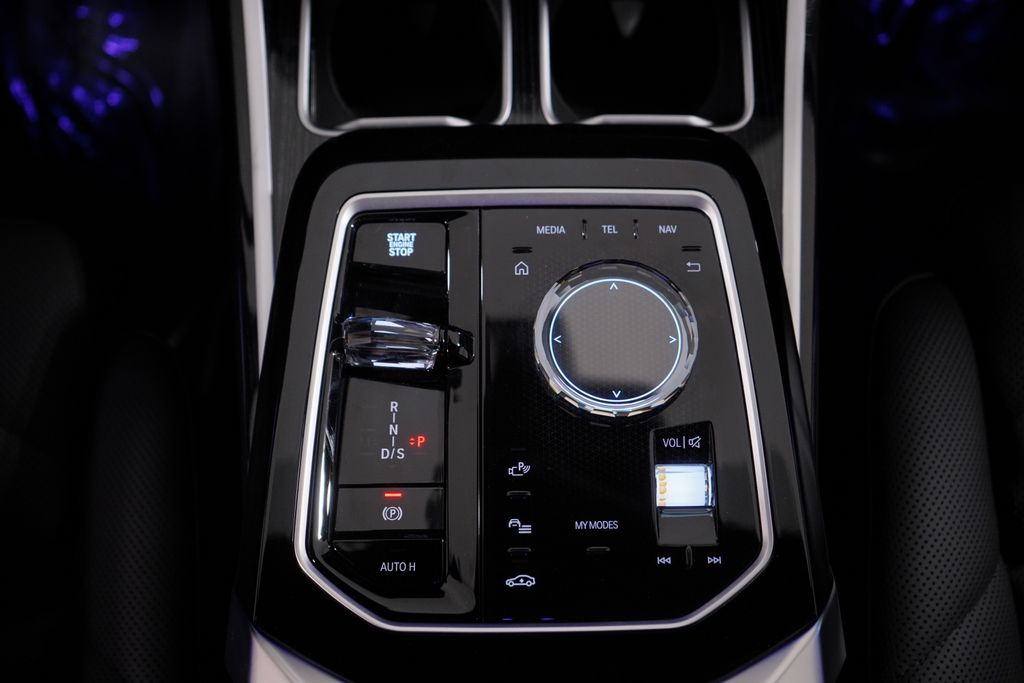 Thumbnail: 2025 BMW 7 Series - 13