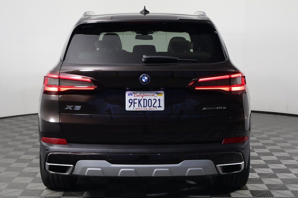 2023 BMW X5 xDrive45e 5