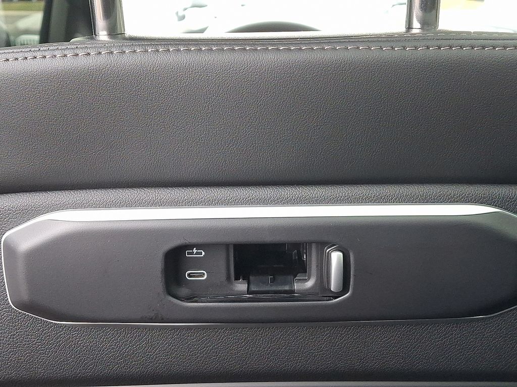 Thumbnail: 2025 BMW X5 - 12