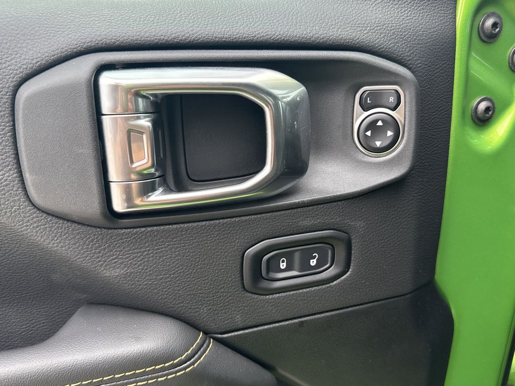 2026 Jeep Wrangler Sahara - 10