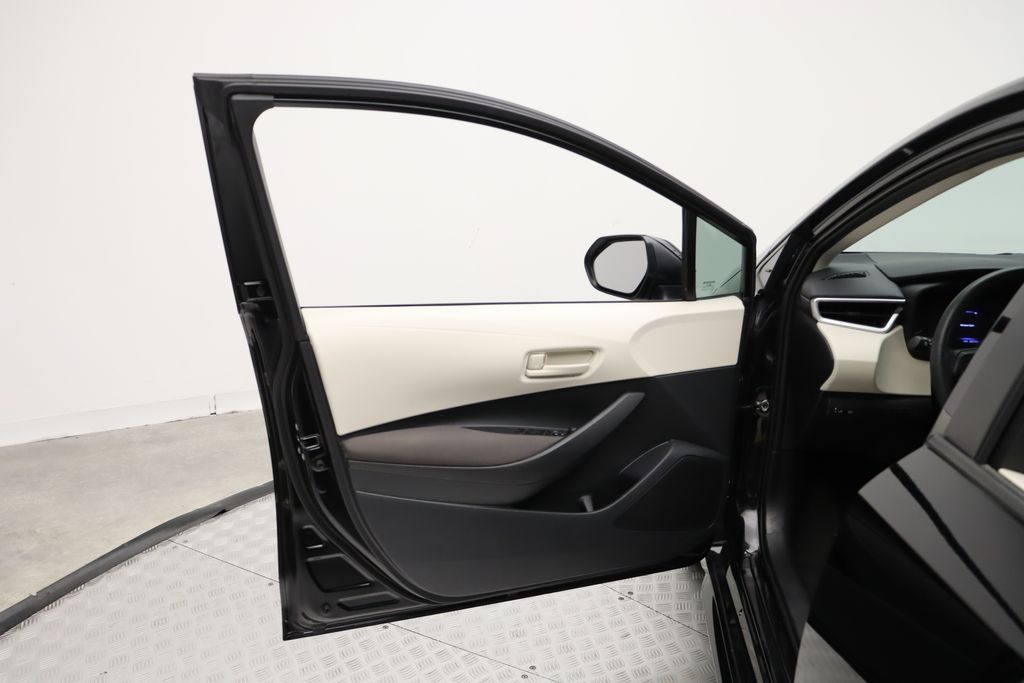 2024 Toyota Corolla LE 16