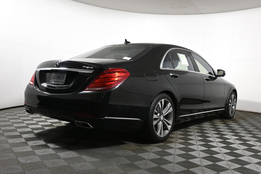 Thumbnail: 2015 Mercedes-Benz S-Class - 7