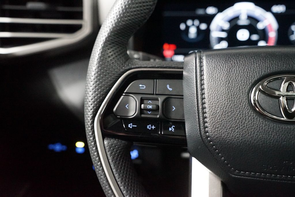 Thumbnail: 2024 Toyota Tundra - 15