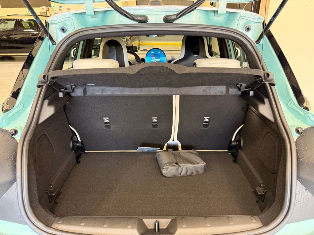 Thumbnail: 2026 MINI Cooper - 23