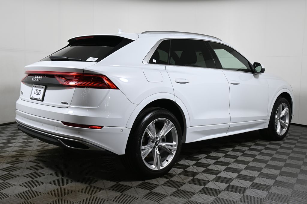 Thumbnail: 2021 Audi Q8 - 7