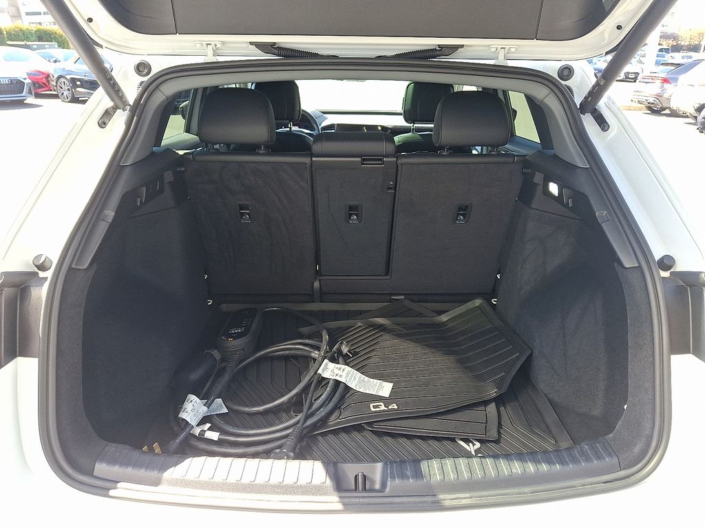 Thumbnail: 2024 Audi Q4 e-tron - 25