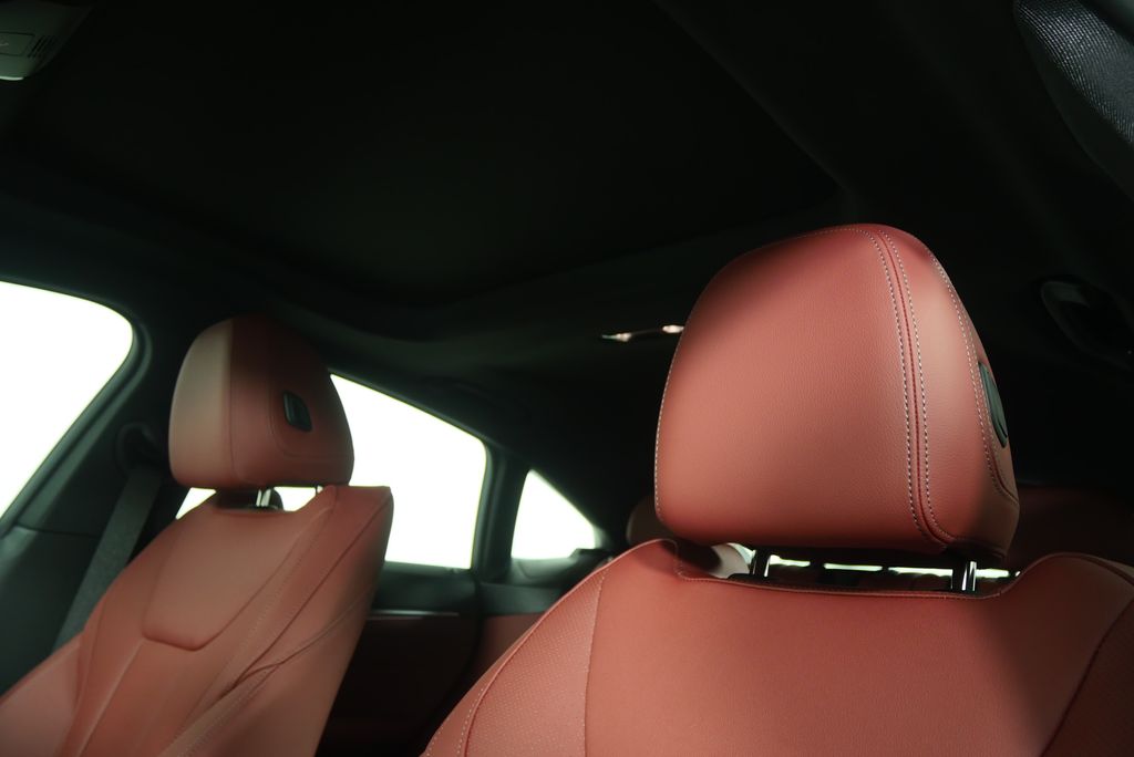 Thumbnail: 2026 BMW 4 Series - 13