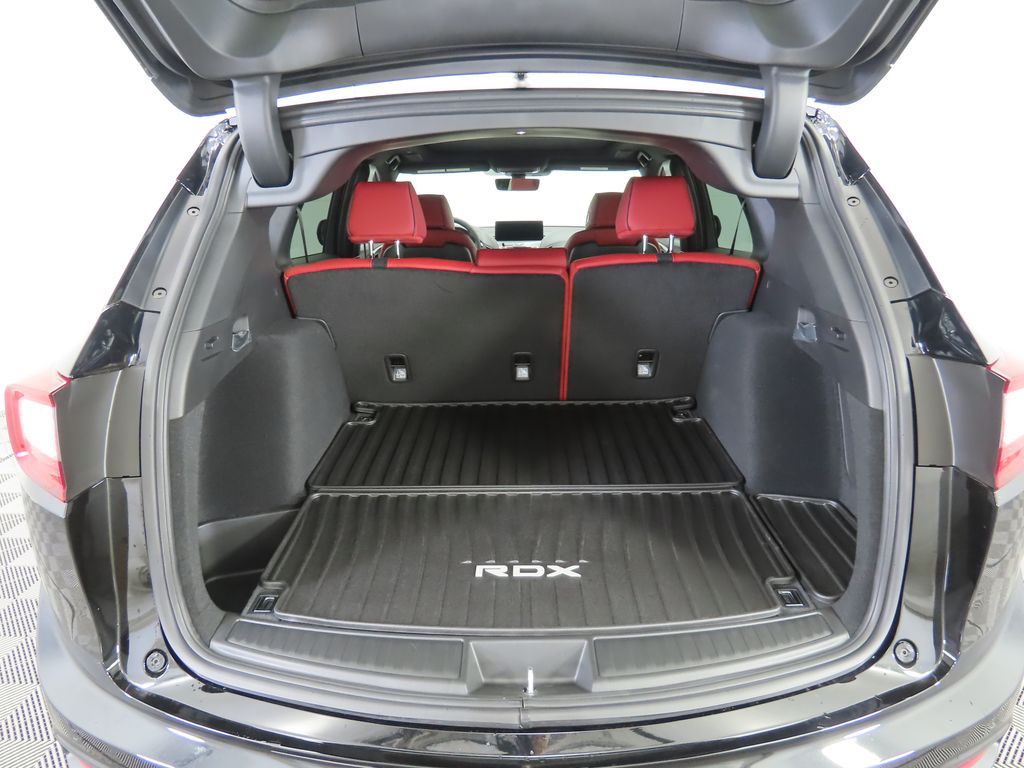 Thumbnail: 2026 Acura RDX - 30