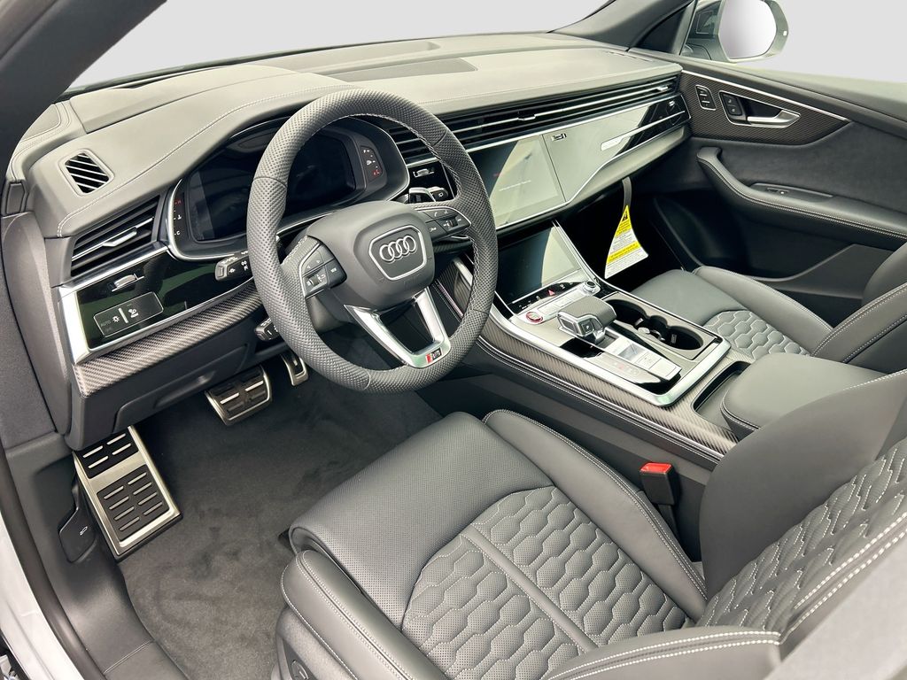 Thumbnail: 2026 Audi RS Q8 - 10