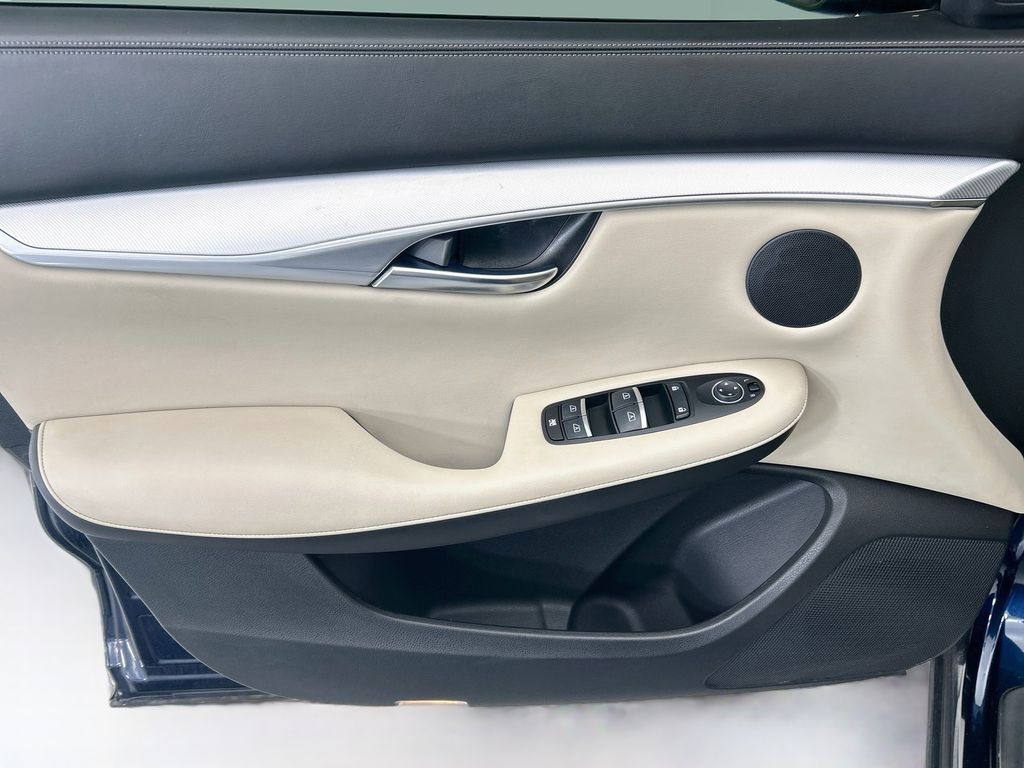 Thumbnail: 2019 INFINITI QX50 - 23