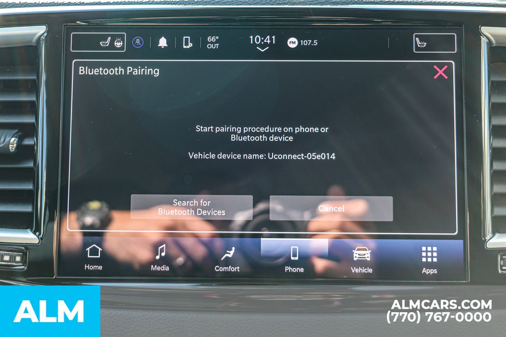 Used 2024 Silver Chrysler Touring L image 40