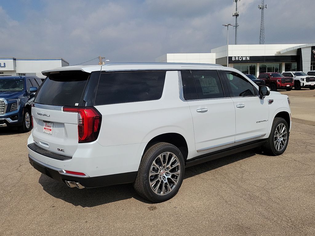 2026 GMC Yukon XL Denali - 10