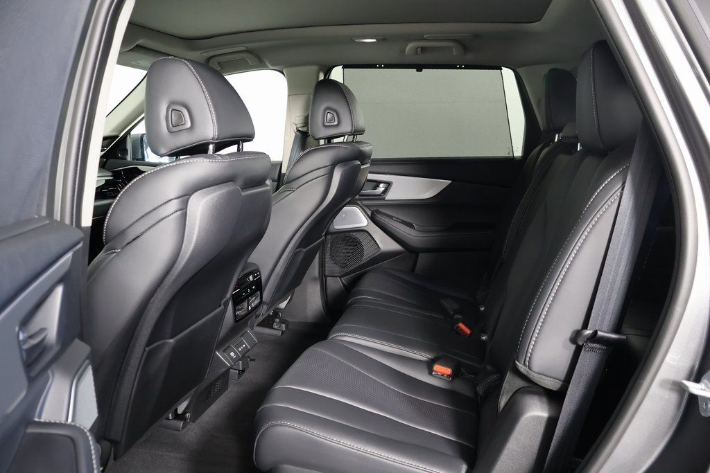 Thumbnail: 2025 Acura MDX - 11