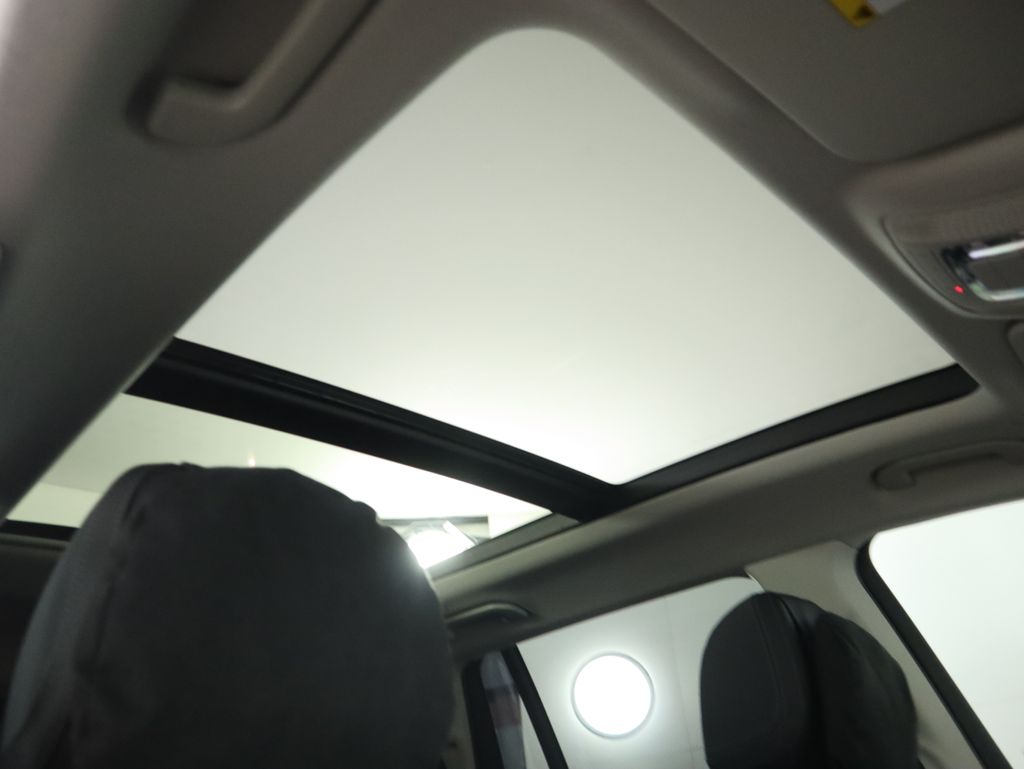 Thumbnail: 2026 Mercedes-Benz GLS - 20