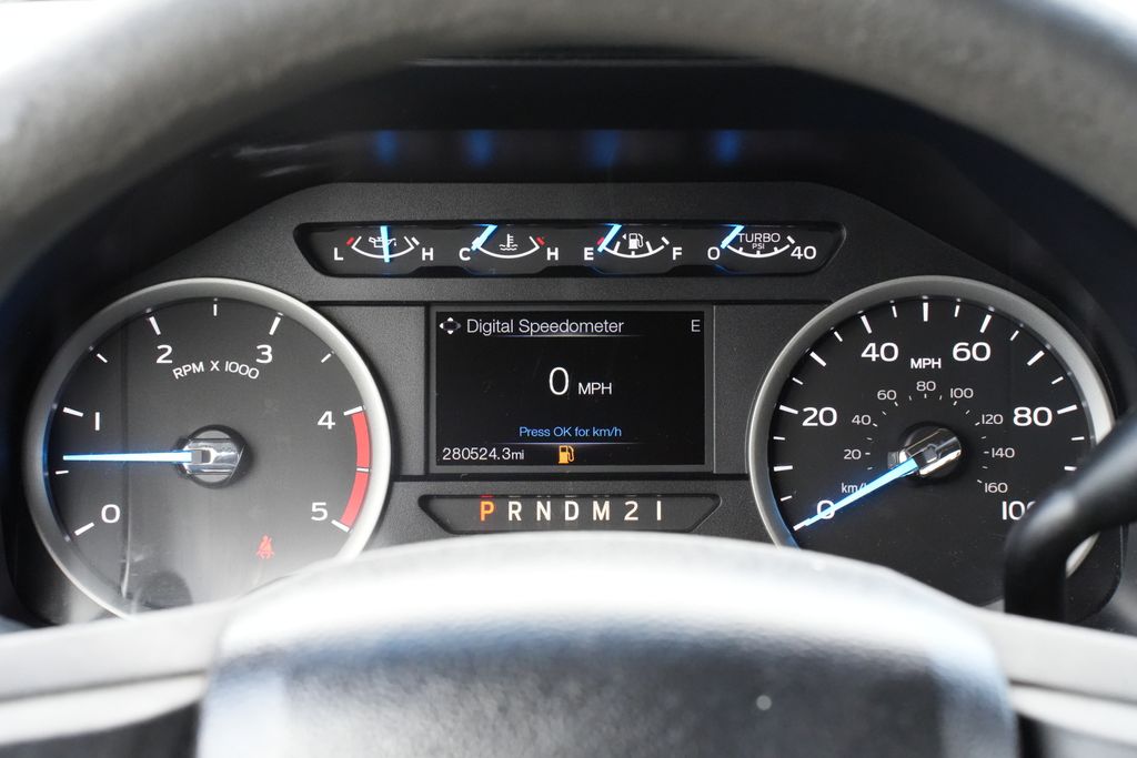 2017 Ford F-250SD XLT - 8