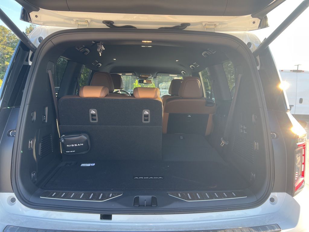 2025 Aspen White Tricoat Nissan Armada SL RWD SUV
