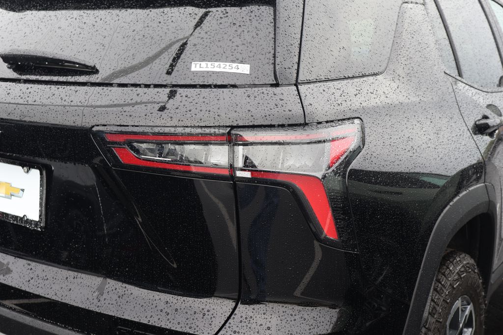 2026 Chevrolet Equinox ACTIV 8