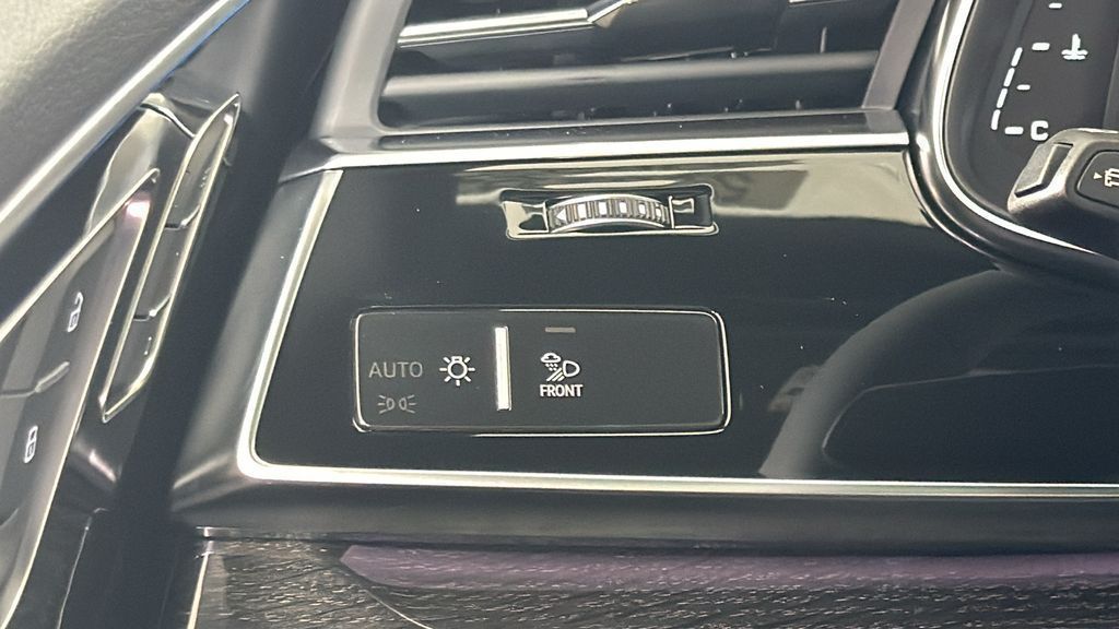 Thumbnail: 2025 Audi Q7 - 18