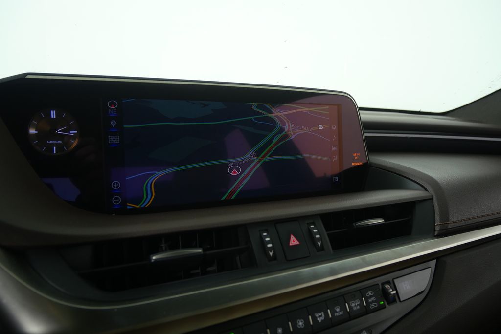 Thumbnail: 2019 Lexus ES - 23