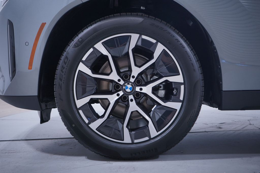 Thumbnail: 2026 BMW X3 - 2