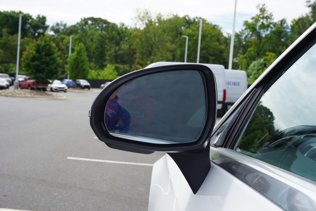 Thumbnail: 2026 Mercedes-Benz CLE - 16