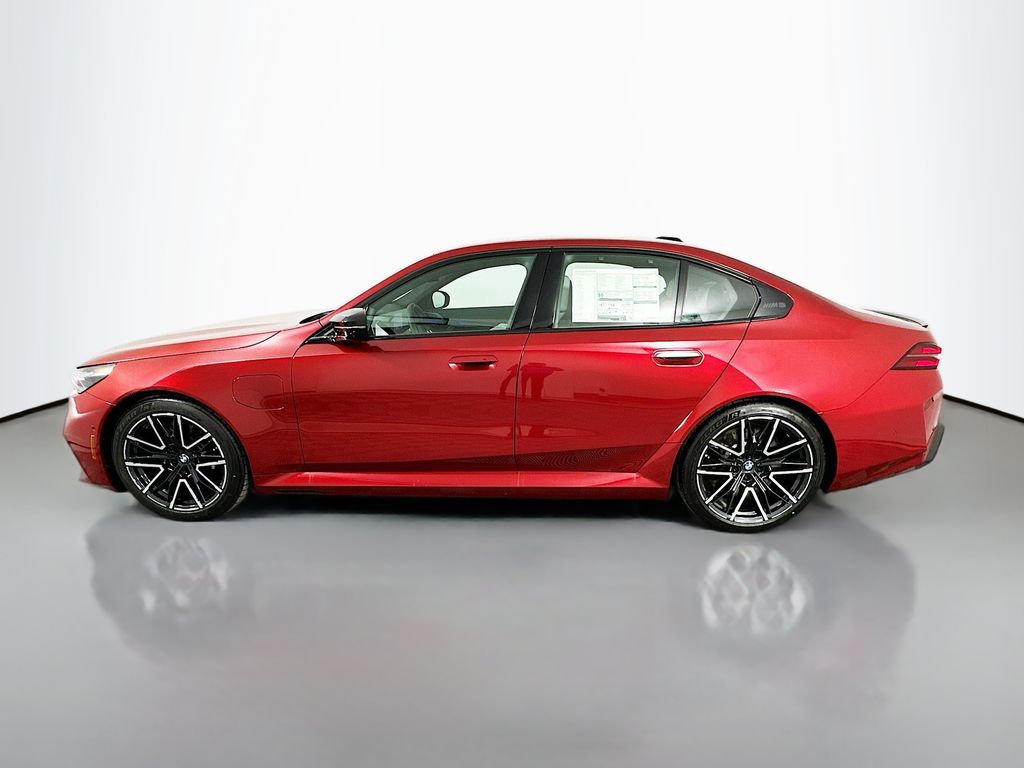 Thumbnail: 2026 BMW M5 - 8