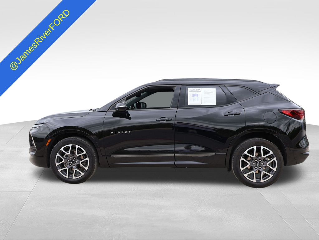 View vehicle photo 2
