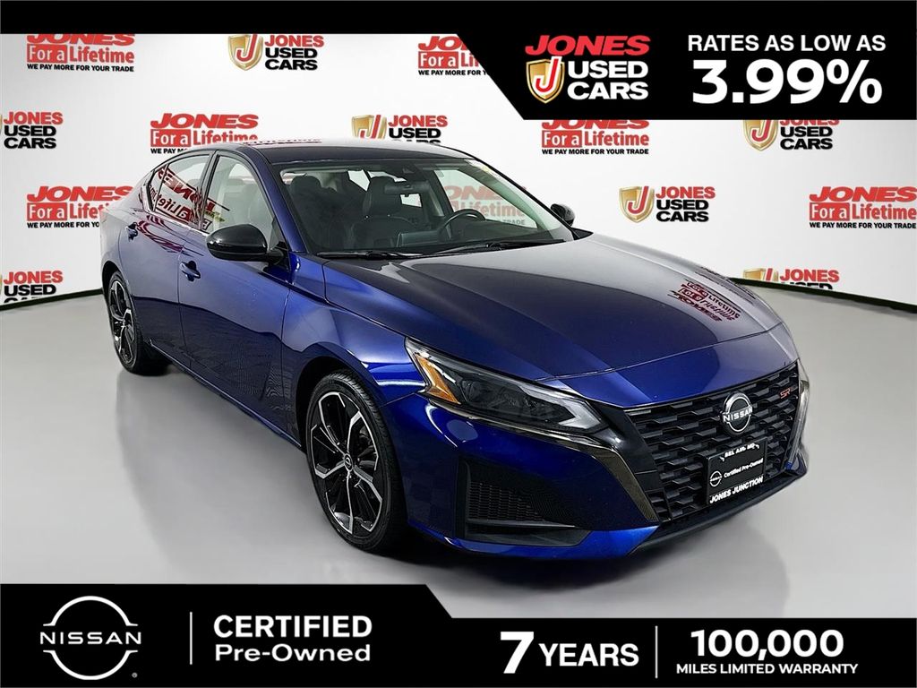 2023 Nissan Altima 2.5 SR FWD