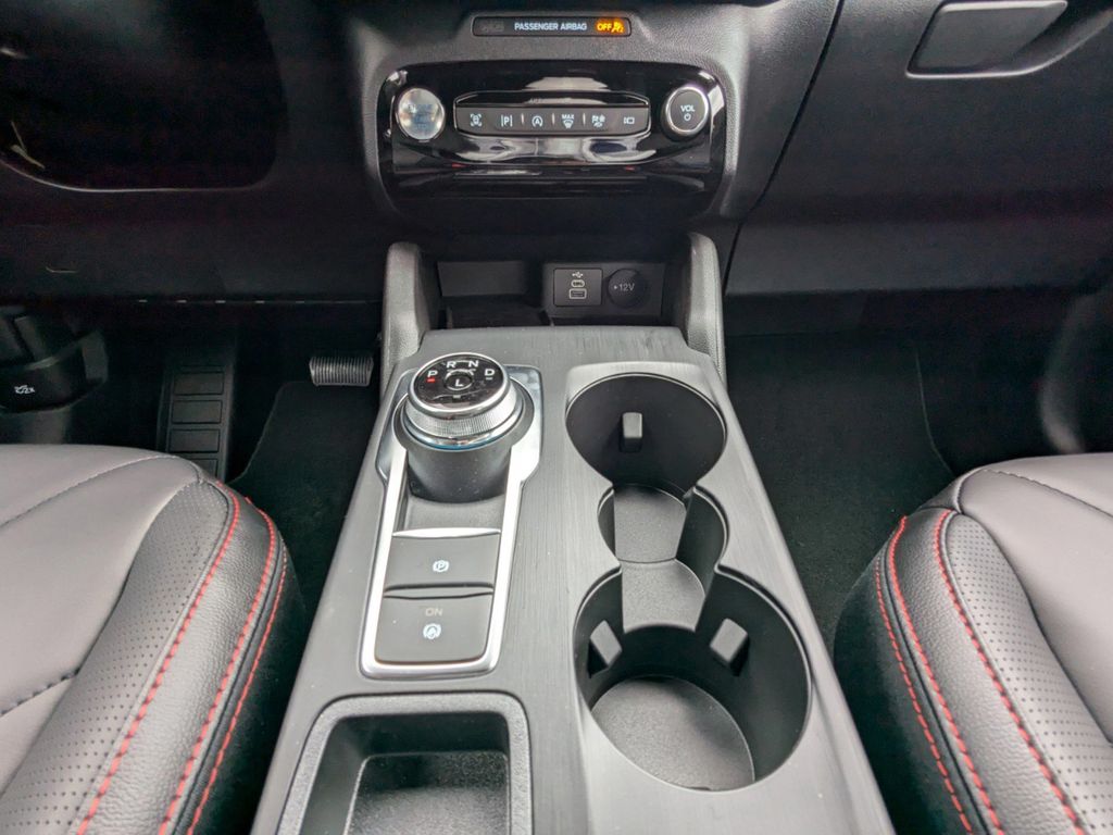 2025 Ford Escape ST-Line Elite