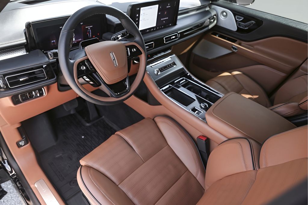 Used Car 2025 Lincoln Aviator  Black Label For Sale Under $80,000 In Austin, Texas