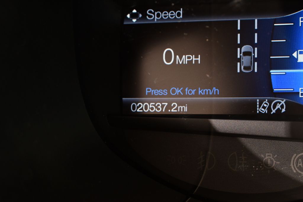 Used 2023 Gray Ford SEL image 27