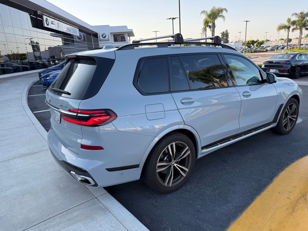 Thumbnail: 2023 BMW X7 - 5