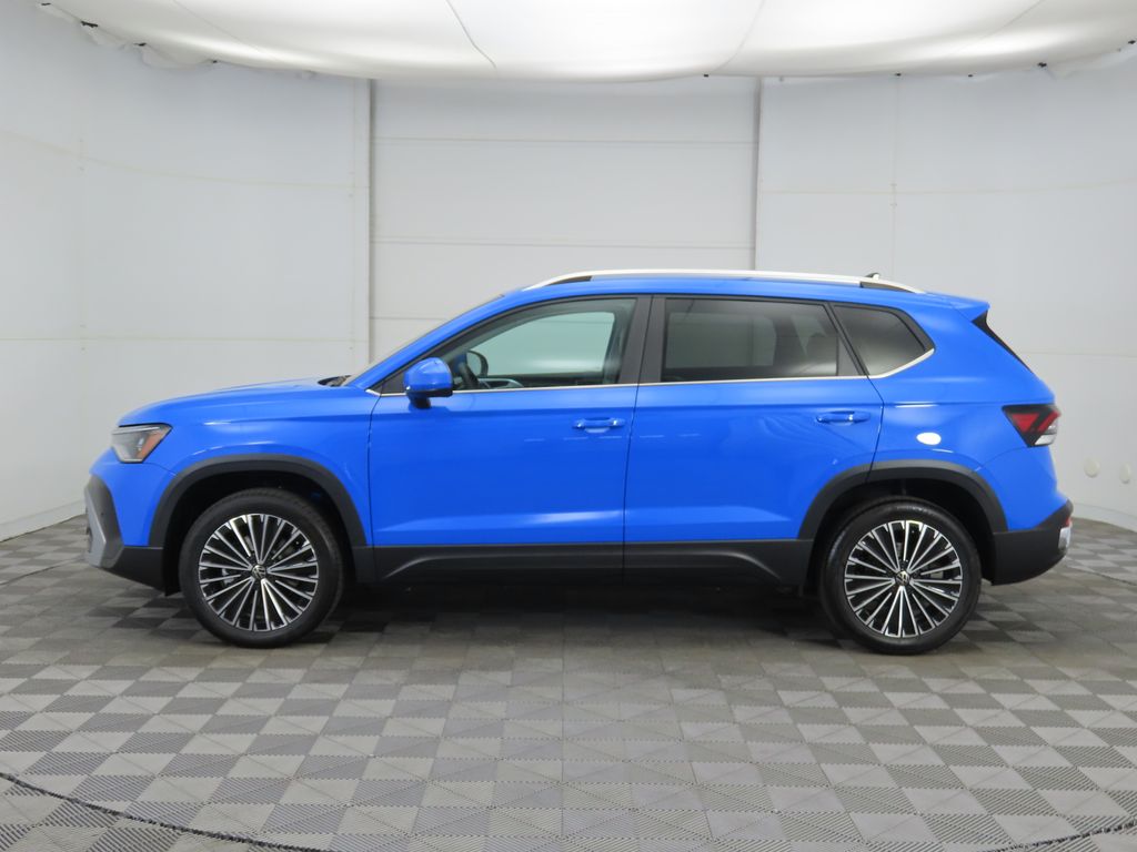 Thumbnail: 2026 Volkswagen Taos - 8