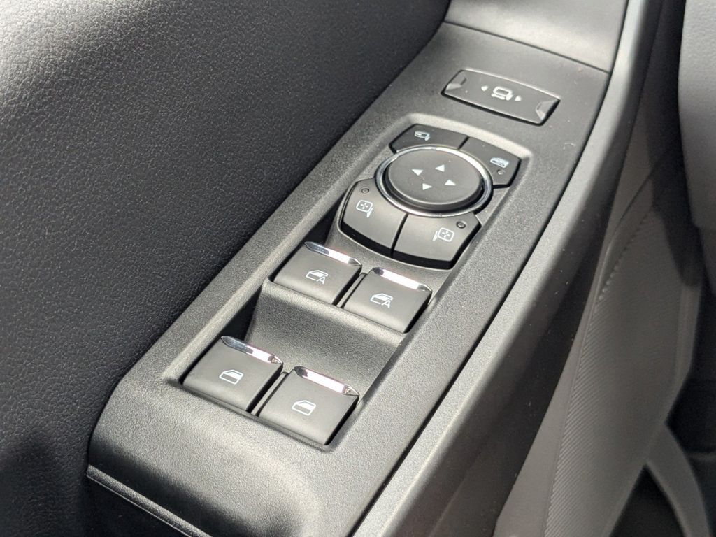 2025 Ford F-350 Super Duty XLT