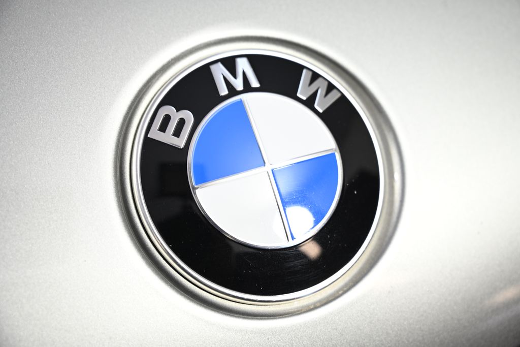 Thumbnail: 2022 BMW X6 - 13