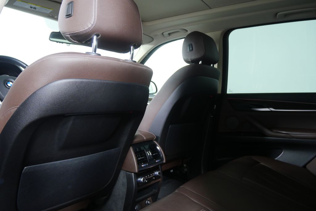 Thumbnail: 2015 BMW X5 - 14